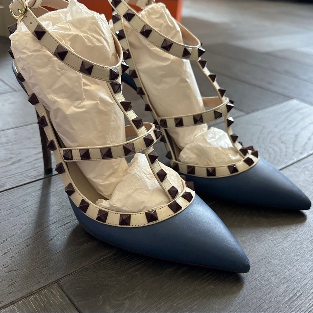 Valentino Pumps